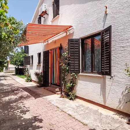 In - Zadar Riviera 17883 Сasa de vacaciones Vrsi